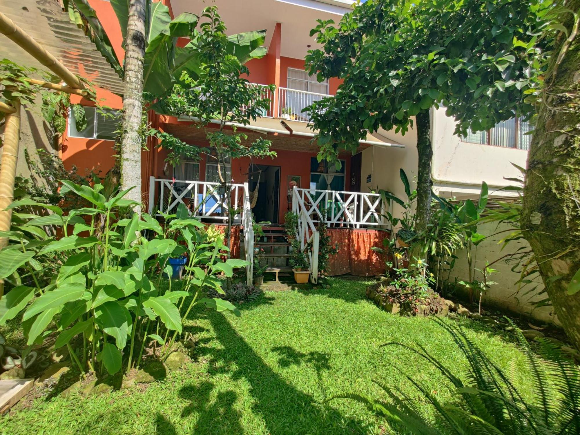 Casa De Lis Hotel & Tourist Info Centre Turrialba Exterior foto